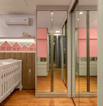 Quarto menina